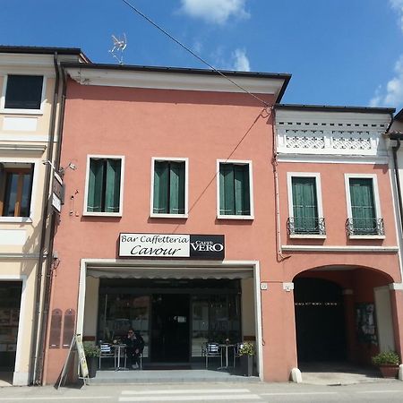 Locanda Trattoria Caffe Cavour Читтаделла Экстерьер фото