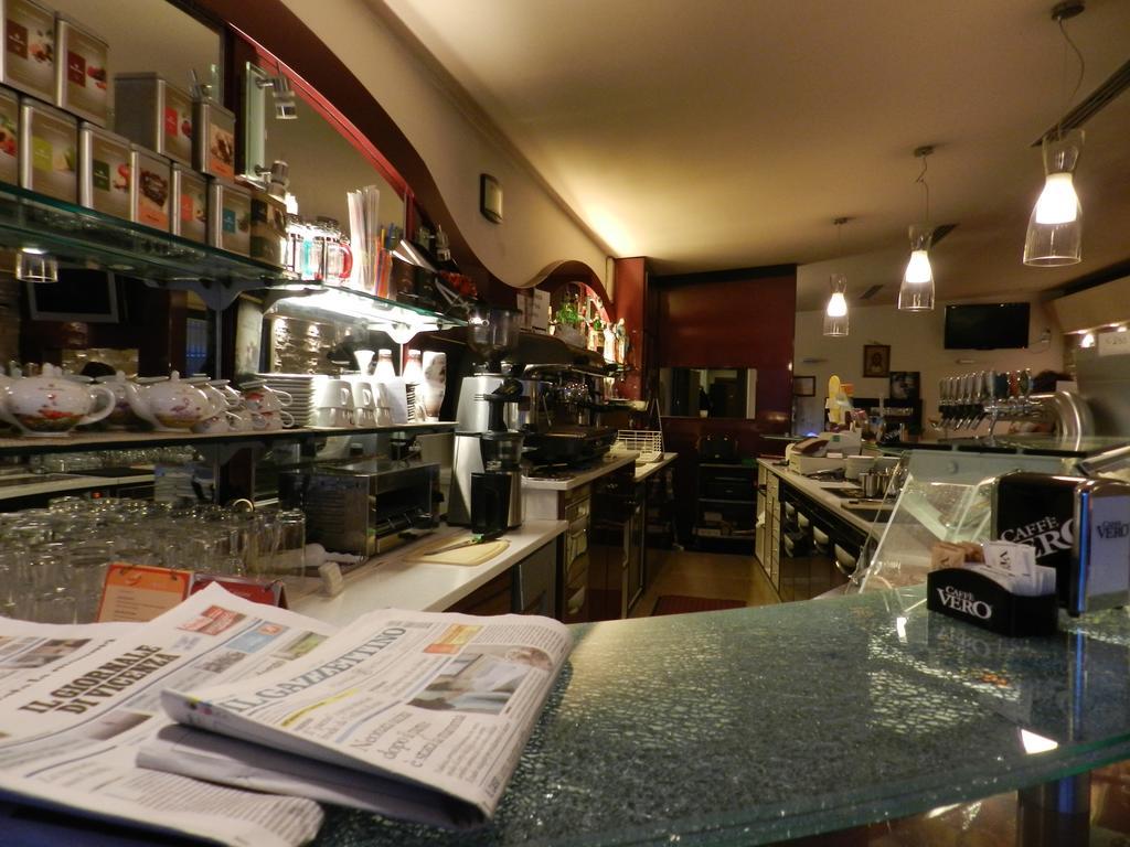 Locanda Trattoria Caffe Cavour Читтаделла Экстерьер фото